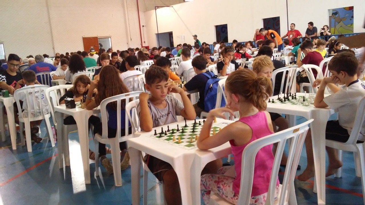 Profissional experiente no ensino do Xadrez analisa o sucesso da minissérie  O Gambito da Rainha