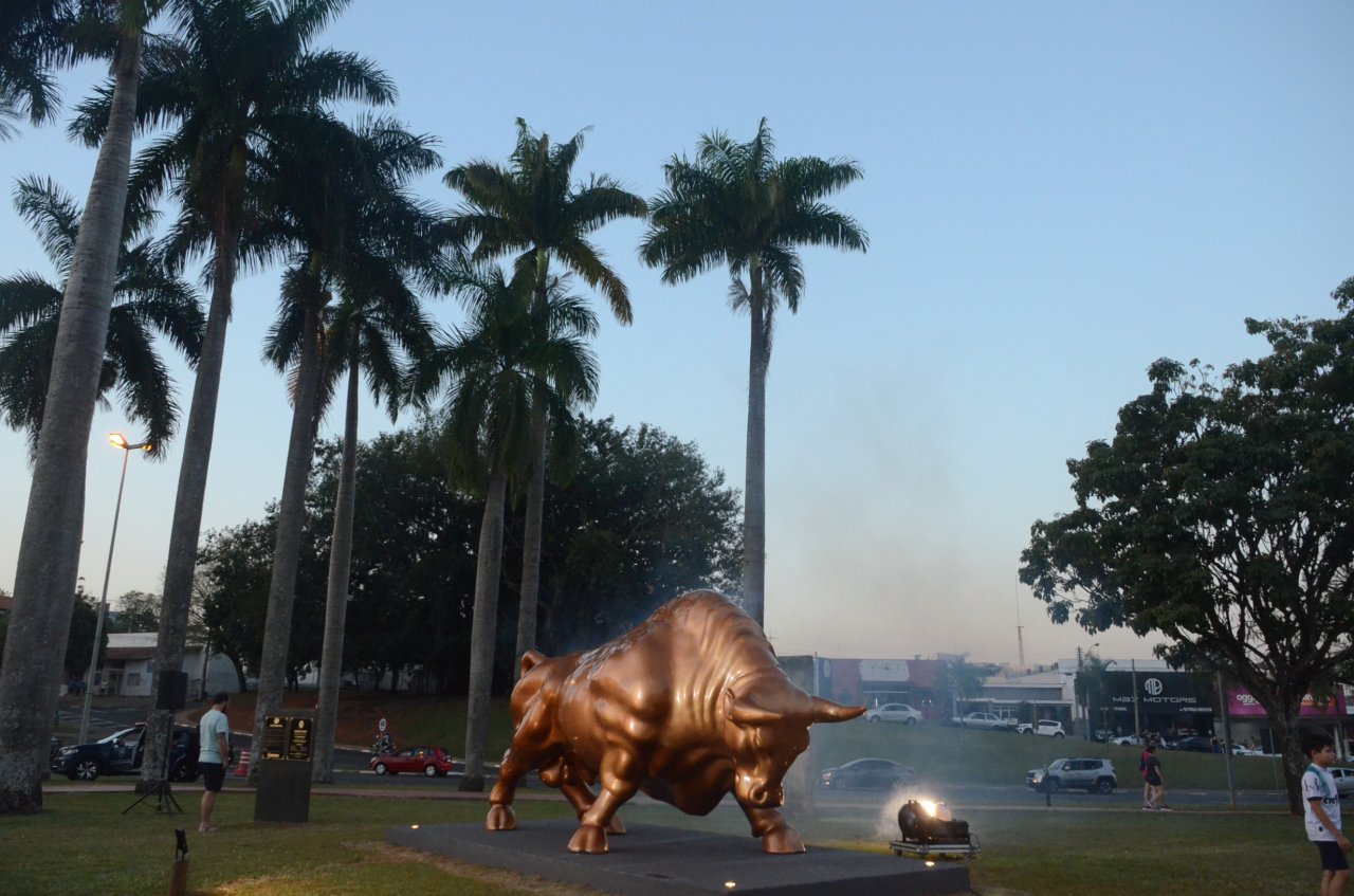 Escultura integra uma srie de trs para fomentar o turismo de Jaguarina (Foto Gislaine Mathias)