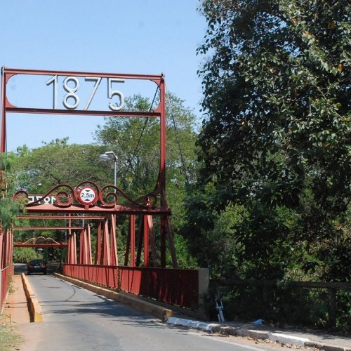 Ponte de 1875  o principal marco da chegada da ferrovia em Jaguary e vem sendo restaurada ao longo do tempo (Arquivo pessoal)

